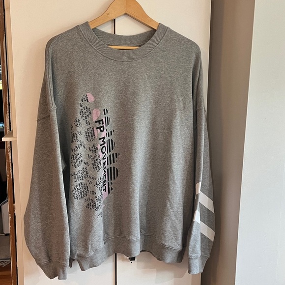 Free People Movement All Star Logo Pullover Sweatshirt Size M NEW - Picture 7 of 15